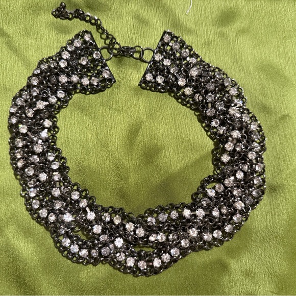 Stunning Black and Silver Collar Necklace - Picture 3 of 3